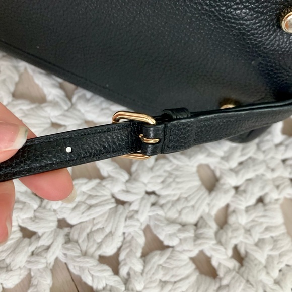 Coach Black Leather Shoulder bag with AdjustableStraps - Picture 11 of 17